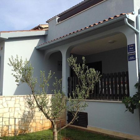 The Blue House Appartement Vinkuran Buitenkant foto